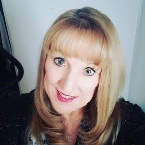 Meet your Posher, Phyllis